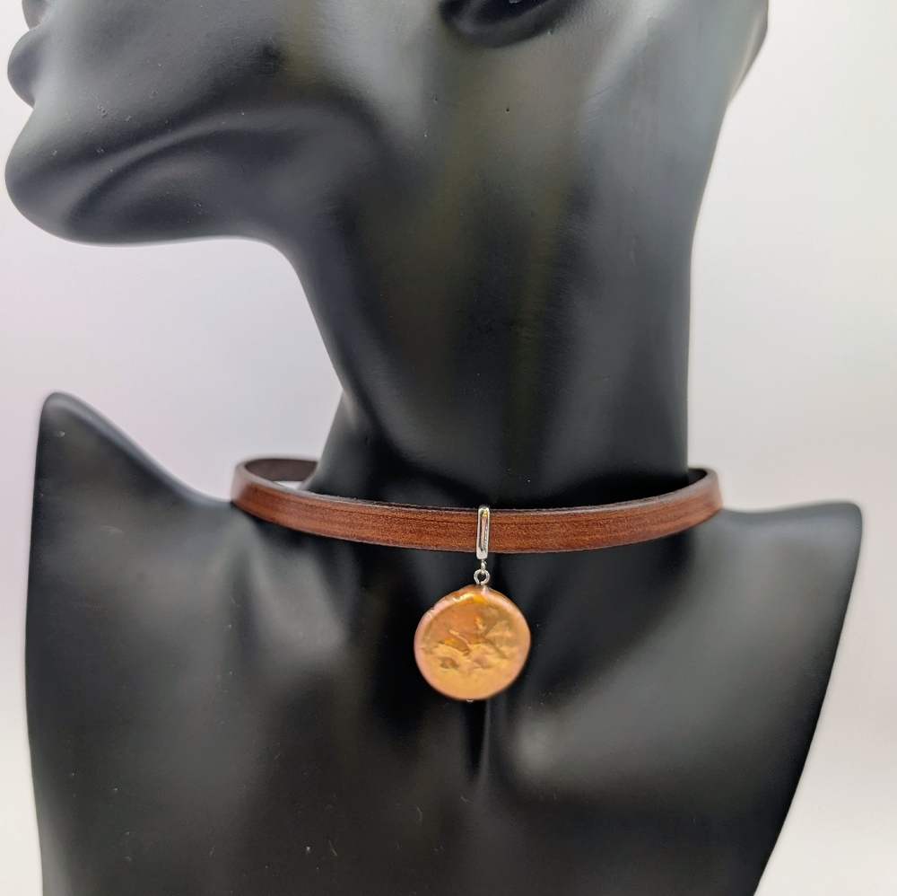 20mm Freshwater Coin Pearl Leather Choker